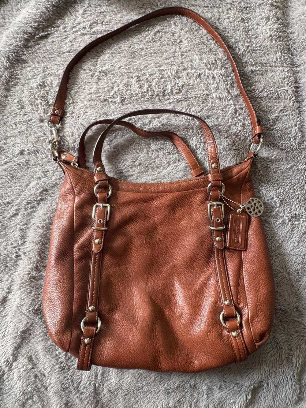 Coach Legacy Leather Hobo Shoulder Bag in British Tan - Picture 4 of 8
